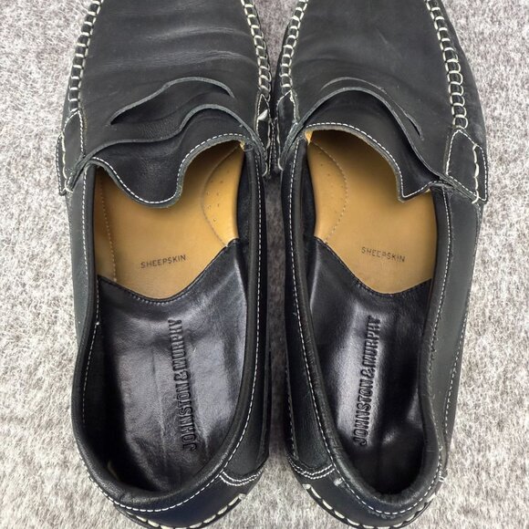✅Mens 11M Johnston Murphy Moc-Toe Black Leather Penny Loafers Classic Whale Tale - Picture 3 of 13